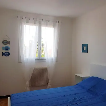 Feriehus Maison Charmante A Sainte-marie Avec Grand Jardin *